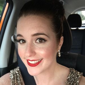 Meet your Posher, Leigh